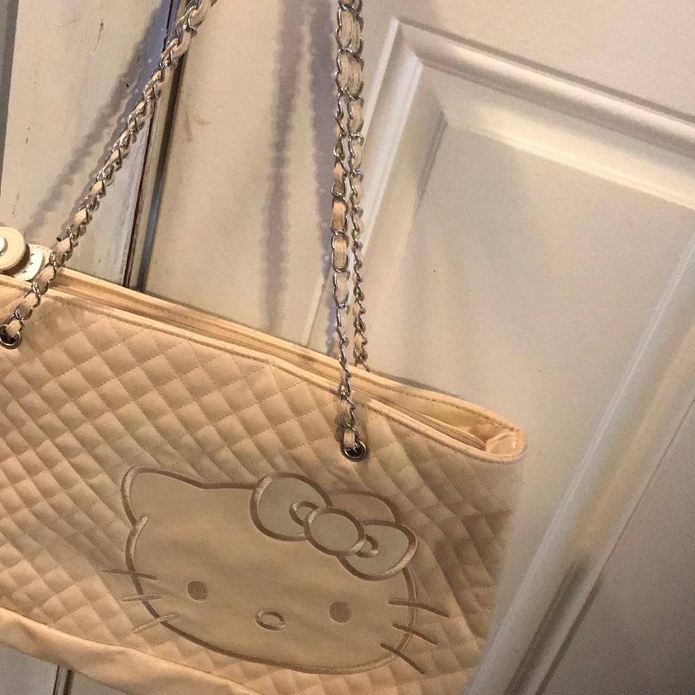 Hello Kitty purse